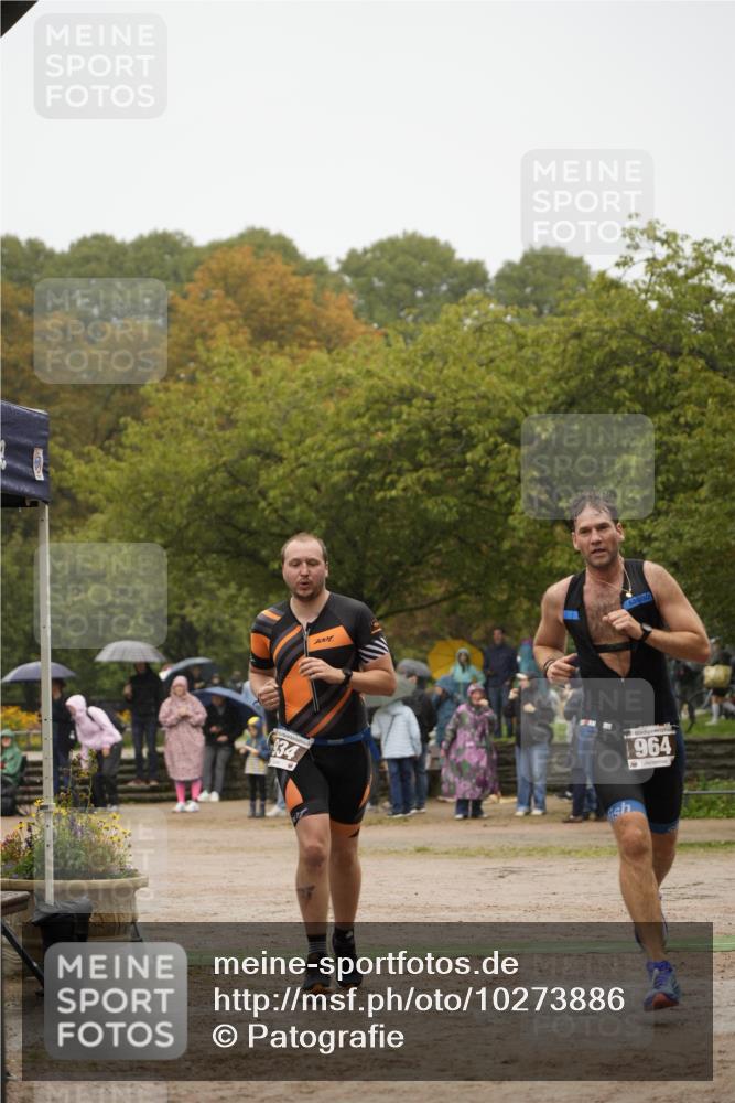 13.09.2026 - Stadtparktriathlon Patografie http://msf.ph/oto/10273886 13.09.2026 12:53:39 Ziel 934, 964, 965 meine-sportfotos.de