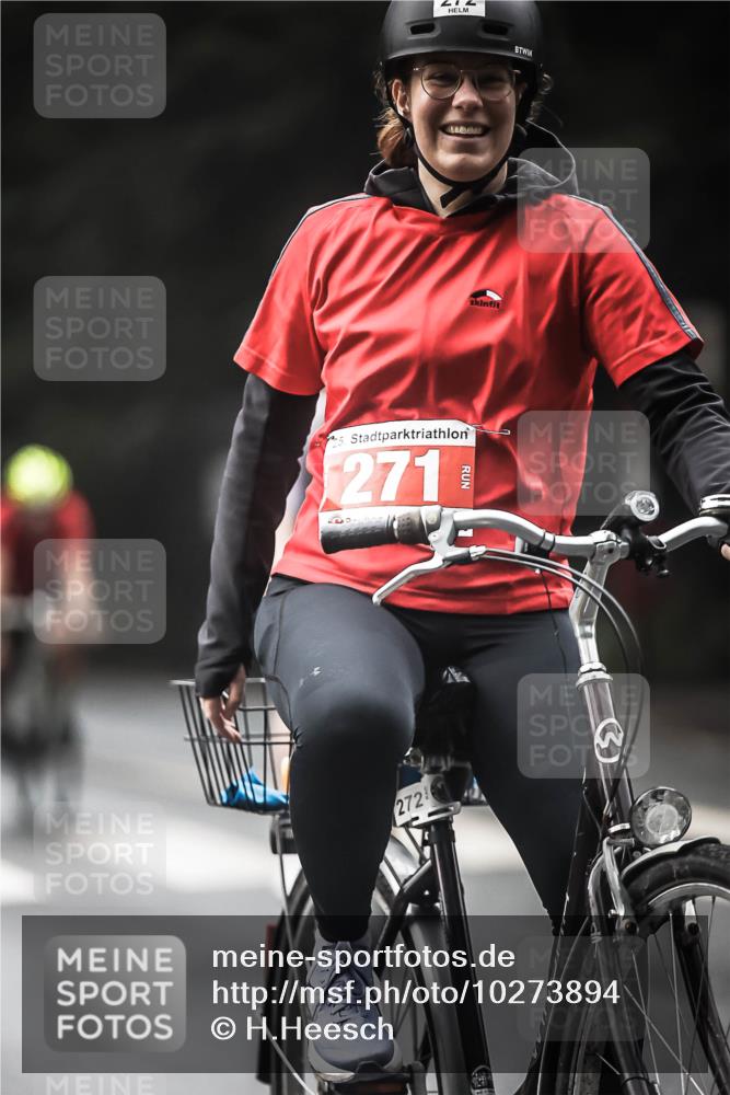 13.09.2026 - Stadtparktriathlon H.Heesch http://msf.ph/oto/10273894 13.09.2026 10:28:20 Radfahren 229, 253, 270, 273, 286, 346, 372, 383, 434, 439 meine-sportfotos.de
