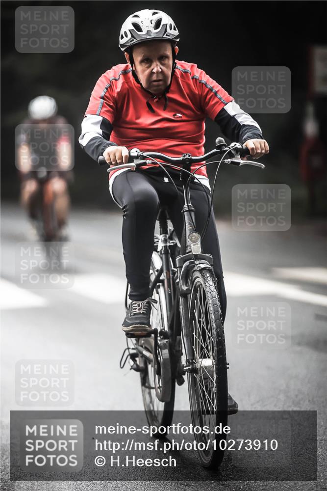 13.09.2026 - Stadtparktriathlon H.Heesch http://msf.ph/oto/10273910 13.09.2026 10:28:21 Radfahren 229, 253, 270, 273, 286, 346, 372, 383, 406, 434, 439 meine-sportfotos.de