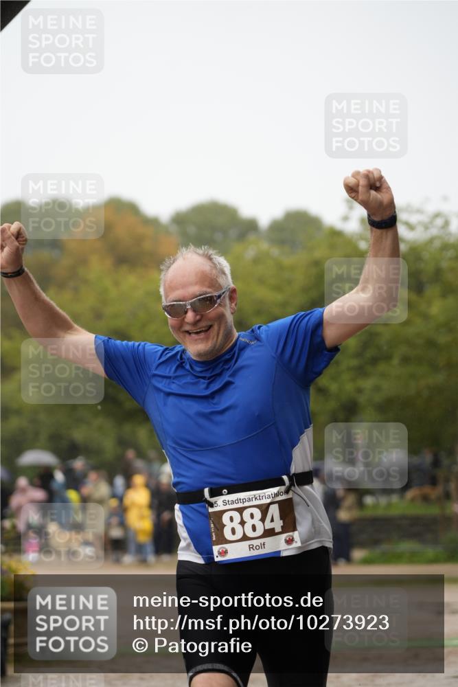 13.09.2026 - Stadtparktriathlon Patografie http://msf.ph/oto/10273923 13.09.2026 12:53:59 Ziel 884 meine-sportfotos.de
