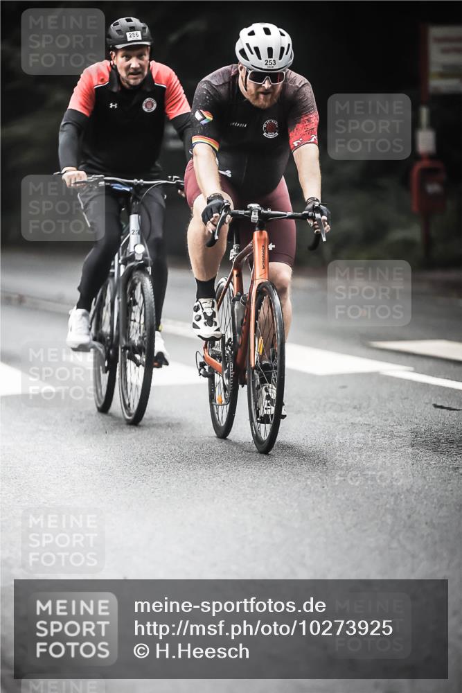 13.09.2026 - Stadtparktriathlon H.Heesch http://msf.ph/oto/10273925 13.09.2026 10:28:23 Radfahren 253, 270, 273, 286, 346, 372, 383, 406, 434 meine-sportfotos.de