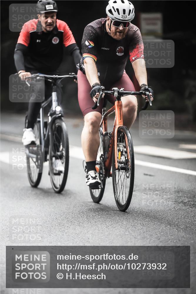 13.09.2026 - Stadtparktriathlon H.Heesch http://msf.ph/oto/10273932 13.09.2026 10:28:23 Radfahren 253, 270, 273, 286, 346, 372, 383, 406, 434 meine-sportfotos.de