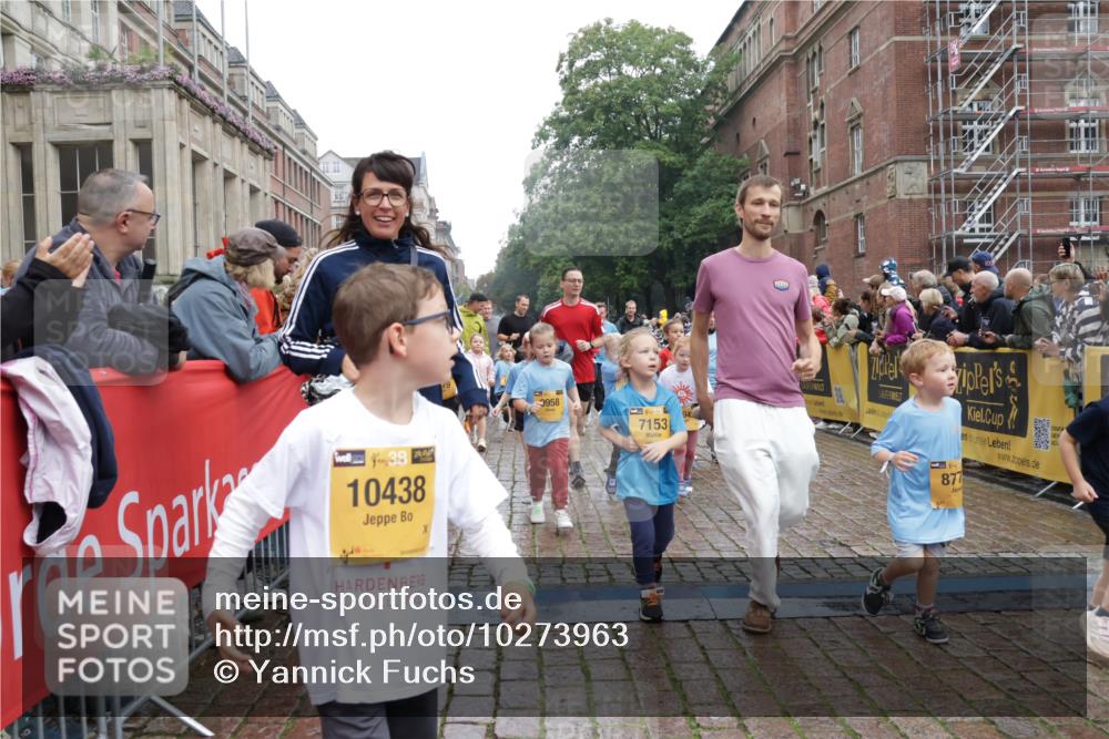 13.09.2026 - Kiel Lauf Yannick Fuchs http://msf.ph/oto/10273963 13.09.2026 08:36:32 Ziel 516, 874, 1407, 1727, 1829, 1875, 3246, 3532, 3868, 4495, 4500, 5658, 6308, 6452, 6469, 6470, 6474, 6475, 7136, 7811, 8804, 9505, 10064, 10891, 11592, 11782, 12504, 71, 119, 308, 440, 464, 465, 569, 690, 740, 832, 858, 923, 1551, 1552, 1648, 1690, 1875, 2310, 2328, 2618, 2621, 2882, 2911, 3053, 3149, 3434, 3656, 3689, 4002, 4007, 4473, 4474, 5481, 5486, 5499, 5842, 6022, 6101, 6143, 6491, 7128, 1031, 1690, 2618, 3762, 5990, 6446 meine-sportfotos.de