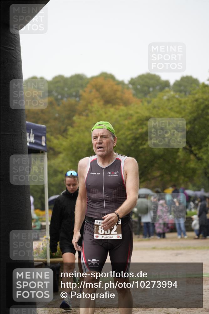 13.09.2026 - Stadtparktriathlon Patografie http://msf.ph/oto/10273994 13.09.2026 12:55:20 Ziel 832, 941 meine-sportfotos.de