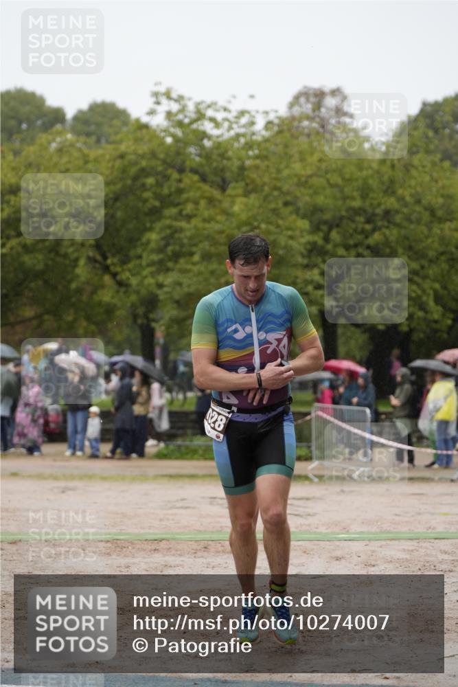 13.09.2026 - Stadtparktriathlon Patografie http://msf.ph/oto/10274007 13.09.2026 12:55:34 Ziel 980, 1028, 1037, 1051 meine-sportfotos.de
