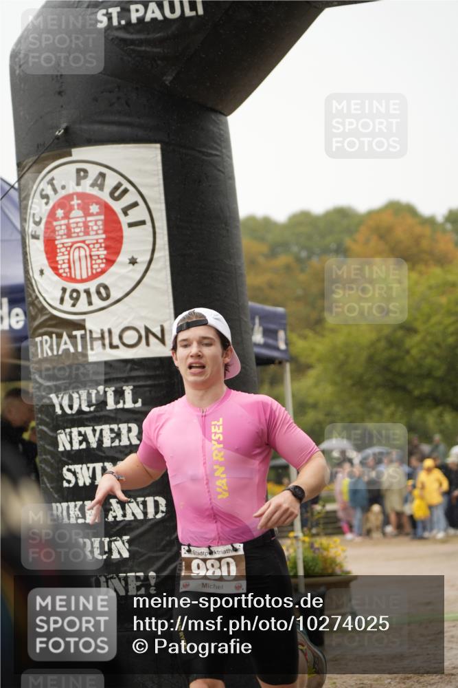 13.09.2026 - Stadtparktriathlon Patografie http://msf.ph/oto/10274025 13.09.2026 12:55:43 Ziel 980, 1037, 1051 meine-sportfotos.de