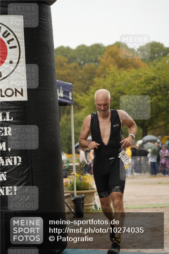 13.09.2026 - Stadtparktriathlon Patografie http://msf.ph/oto/10274035 13.09.2026 12:56:02 Ziel 819, 1053 meine-sportfotos.de