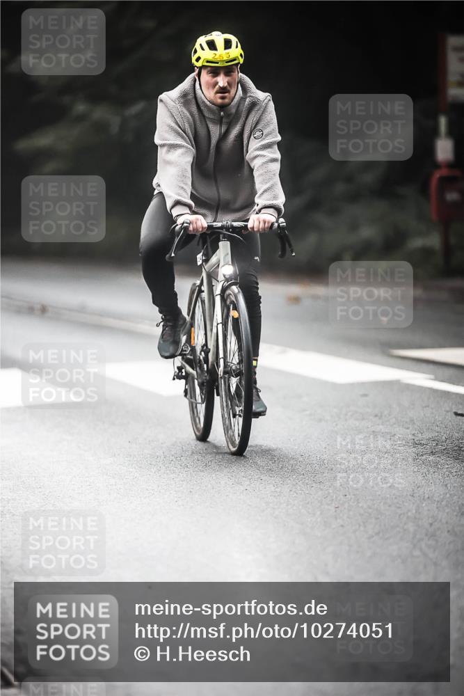 13.09.2026 - Stadtparktriathlon H.Heesch http://msf.ph/oto/10274051 13.09.2026 10:28:33 Radfahren 247, 267, 376, 377, 378, 406, 414, 423 meine-sportfotos.de