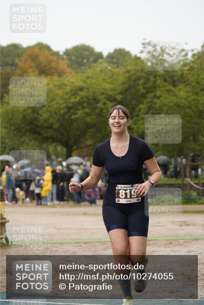 13.09.2026 - Stadtparktriathlon Patografie http://msf.ph/oto/10274055 13.09.2026 12:56:07 Ziel 819, 1053 meine-sportfotos.de