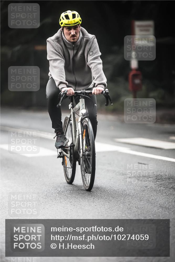 13.09.2026 - Stadtparktriathlon H.Heesch http://msf.ph/oto/10274059 13.09.2026 10:28:33 Radfahren 247, 267, 376, 377, 378, 406, 414, 423 meine-sportfotos.de