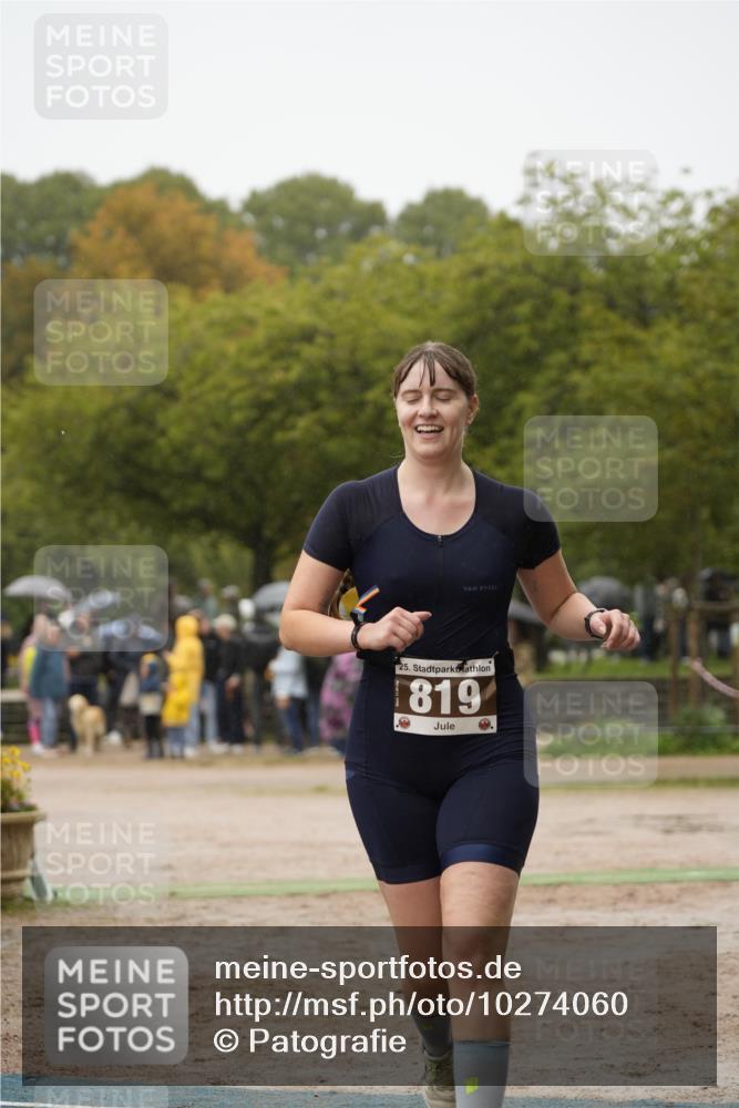 13.09.2026 - Stadtparktriathlon Patografie http://msf.ph/oto/10274060 13.09.2026 12:56:07 Ziel 819, 1053 meine-sportfotos.de