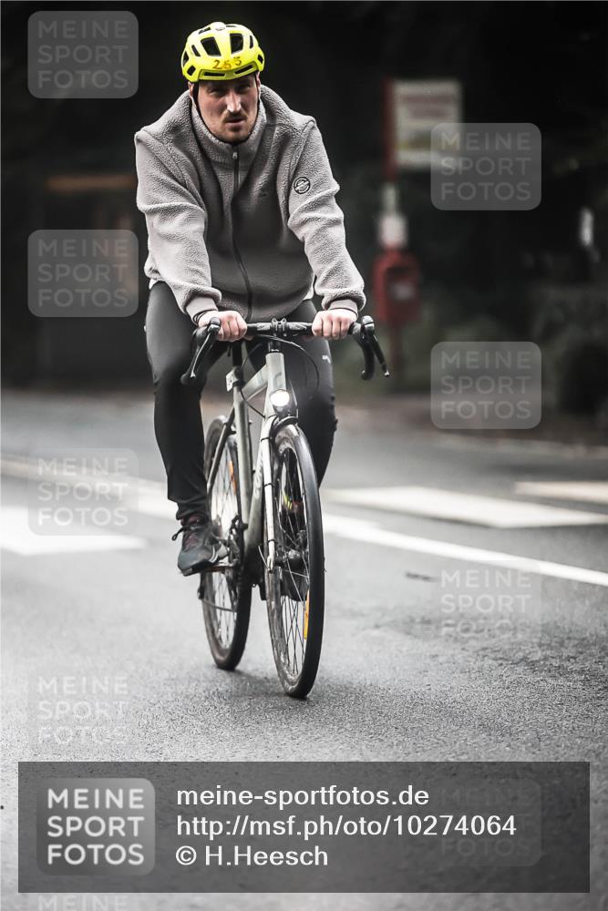 13.09.2026 - Stadtparktriathlon H.Heesch http://msf.ph/oto/10274064 13.09.2026 10:28:33 Radfahren 247, 267, 376, 377, 378, 406, 414, 423 meine-sportfotos.de