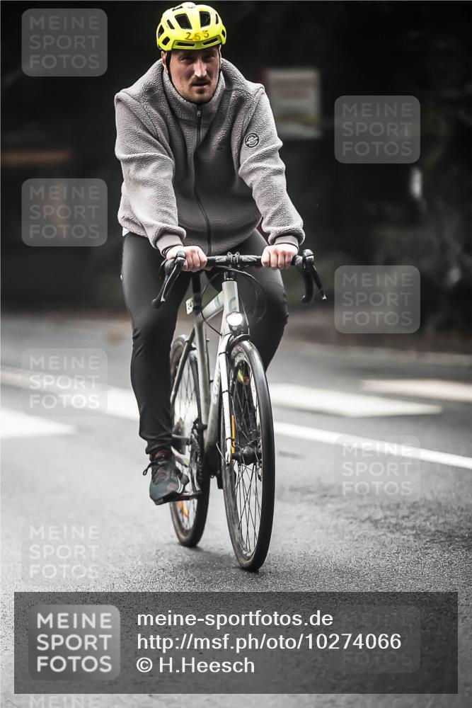 13.09.2026 - Stadtparktriathlon H.Heesch http://msf.ph/oto/10274066 13.09.2026 10:28:33 Radfahren 247, 267, 376, 377, 378, 406, 414, 423 meine-sportfotos.de