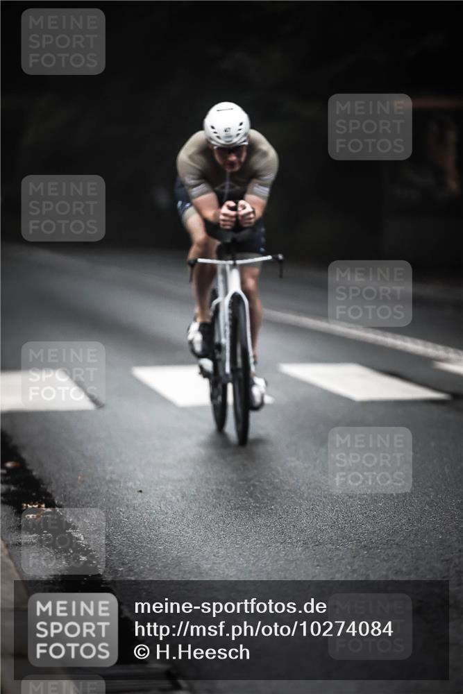 13.09.2026 - Stadtparktriathlon H.Heesch http://msf.ph/oto/10274084 13.09.2026 09:01:55 Radfahren 47, 49, 51, 64, 70, 122 meine-sportfotos.de