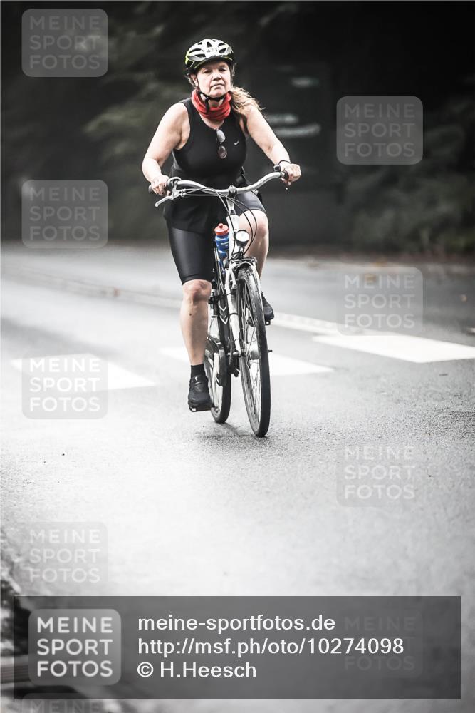 13.09.2026 - Stadtparktriathlon H.Heesch http://msf.ph/oto/10274098 13.09.2026 10:28:37 Radfahren 247, 267, 377, 378, 414, 423 meine-sportfotos.de