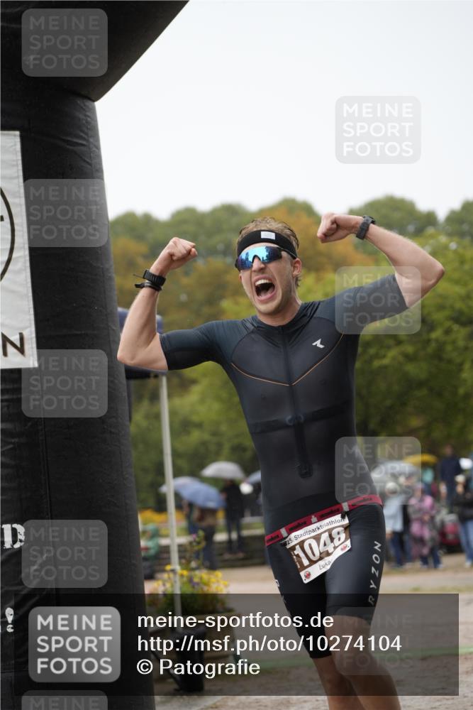 13.09.2026 - Stadtparktriathlon Patografie http://msf.ph/oto/10274104 13.09.2026 12:56:31 Ziel 1048 meine-sportfotos.de