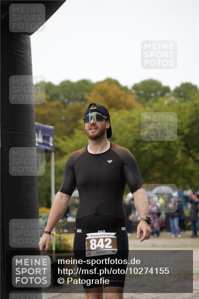 13.09.2026 - Stadtparktriathlon Patografie http://msf.ph/oto/10274155 13.09.2026 12:57:44 Ziel 842, 970 meine-sportfotos.de