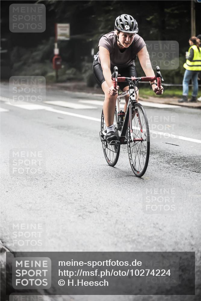 13.09.2026 - Stadtparktriathlon H.Heesch http://msf.ph/oto/10274224 13.09.2026 10:29:04 Radfahren 334, 335, 354, 381, 419, 429, 432, 452 meine-sportfotos.de