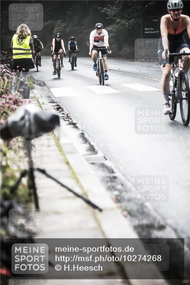 13.09.2026 - Stadtparktriathlon H.Heesch http://msf.ph/oto/10274268 13.09.2026 10:29:08 Radfahren 334, 335, 344, 354, 381, 419, 420, 429, 432, 452, 460 meine-sportfotos.de