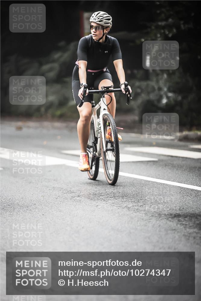 13.09.2026 - Stadtparktriathlon H.Heesch http://msf.ph/oto/10274347 13.09.2026 10:29:23 Radfahren 234, 242, 283, 380, 398, 450 meine-sportfotos.de