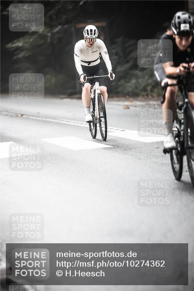 13.09.2026 - Stadtparktriathlon H.Heesch http://msf.ph/oto/10274362 13.09.2026 10:29:25 Radfahren 234, 242, 283, 380, 398, 400, 450 meine-sportfotos.de