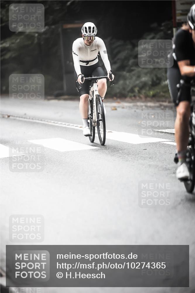 13.09.2026 - Stadtparktriathlon H.Heesch http://msf.ph/oto/10274365 13.09.2026 10:29:25 Radfahren 234, 242, 283, 380, 398, 400, 450 meine-sportfotos.de