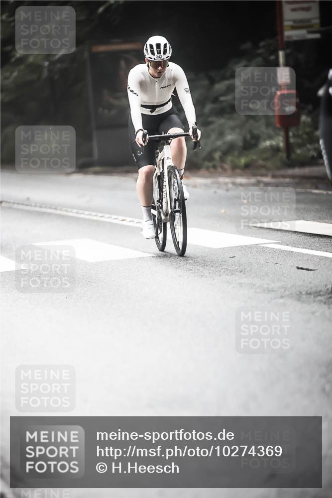 13.09.2026 - Stadtparktriathlon H.Heesch http://msf.ph/oto/10274369 13.09.2026 10:29:25 Radfahren 234, 242, 283, 380, 398, 400, 450 meine-sportfotos.de