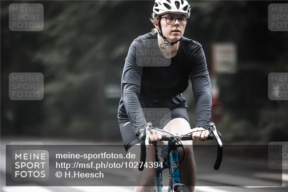 13.09.2026 - Stadtparktriathlon H.Heesch http://msf.ph/oto/10274394 13.09.2026 10:29:32 Radfahren 242, 283, 390, 400 meine-sportfotos.de