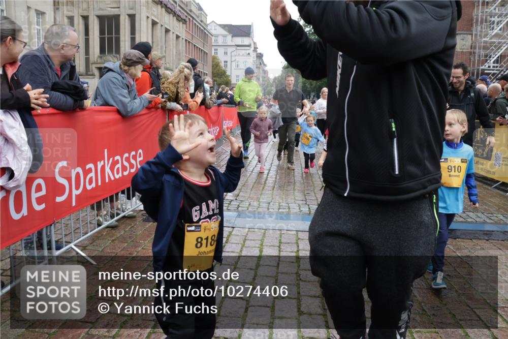 13.09.2026 - Kiel Lauf Yannick Fuchs http://msf.ph/oto/10274406 13.09.2026 08:36:52 Ziel 581, 1031, 1128, 1470, 1808, 2581, 3098, 3809, 3887, 4697, 5667, 6145, 6357, 6479, 6813, 6936, 7153, 7633, 7784, 8662, 8771, 9028, 9591, 9762, 9958, 10438, 11853, 11935, 11945, 12317, 71, 308, 516, 874, 923, 1407, 1648, 1727, 1829, 1875, 2464, 3088, 3246, 3434, 3532, 3651, 3656, 3868, 4002, 4495, 4500, 5658, 5842, 6143, 6308, 6452, 6469, 6470, 6474, 6475, 6983, 7059, 7128, 7136, 8995, 9251, 5617, 7146, 7176, 71, 3434, 4002 meine-sportfotos.de