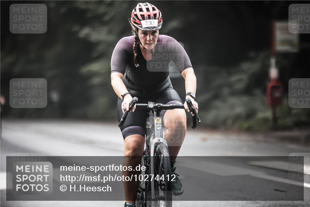 13.09.2026 - Stadtparktriathlon H.Heesch http://msf.ph/oto/10274412 13.09.2026 10:29:35 Radfahren 265, 358, 390, 392, 400 meine-sportfotos.de