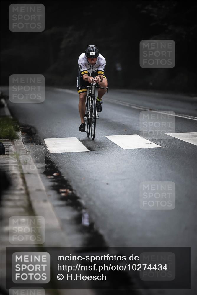 13.09.2026 - Stadtparktriathlon H.Heesch http://msf.ph/oto/10274434 13.09.2026 09:02:49 Radfahren 57, 93, 94 meine-sportfotos.de