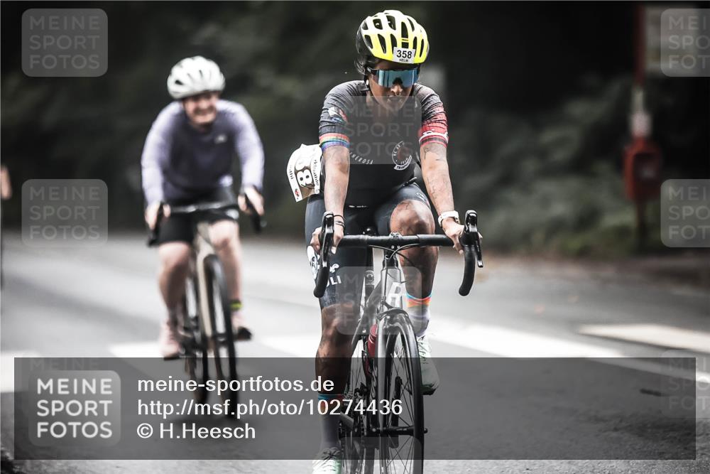 13.09.2026 - Stadtparktriathlon H.Heesch http://msf.ph/oto/10274436 13.09.2026 10:29:40 Radfahren 265, 308, 358, 390, 392 meine-sportfotos.de