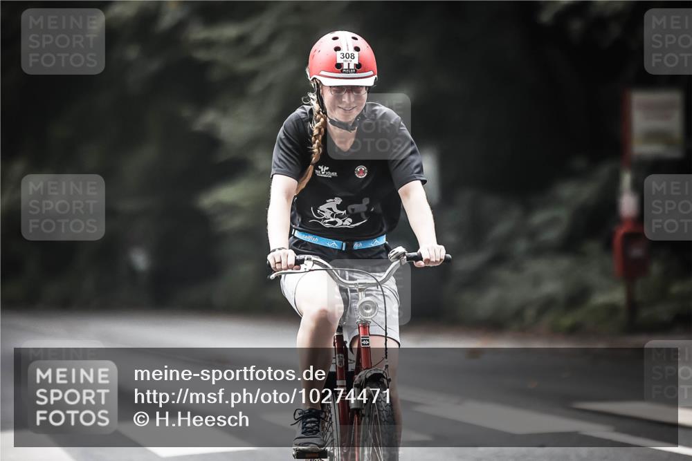 13.09.2026 - Stadtparktriathlon H.Heesch http://msf.ph/oto/10274471 13.09.2026 10:29:44 Radfahren 265, 308, 353, 358, 392 meine-sportfotos.de