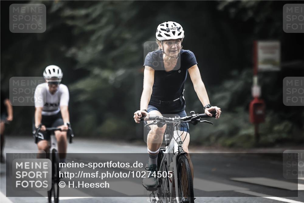 13.09.2026 - Stadtparktriathlon H.Heesch http://msf.ph/oto/10274505 13.09.2026 10:29:51 Radfahren 237, 298, 353, 410, 462 meine-sportfotos.de