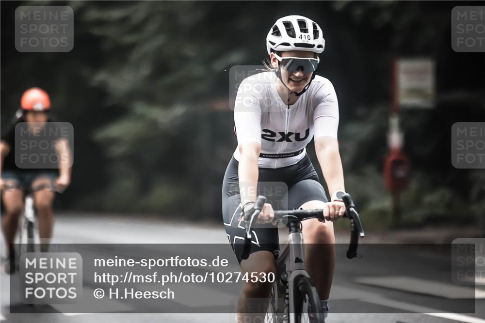 13.09.2026 - Stadtparktriathlon H.Heesch http://msf.ph/oto/10274530 13.09.2026 10:29:52 Radfahren 223, 237, 298, 353, 410, 462 meine-sportfotos.de