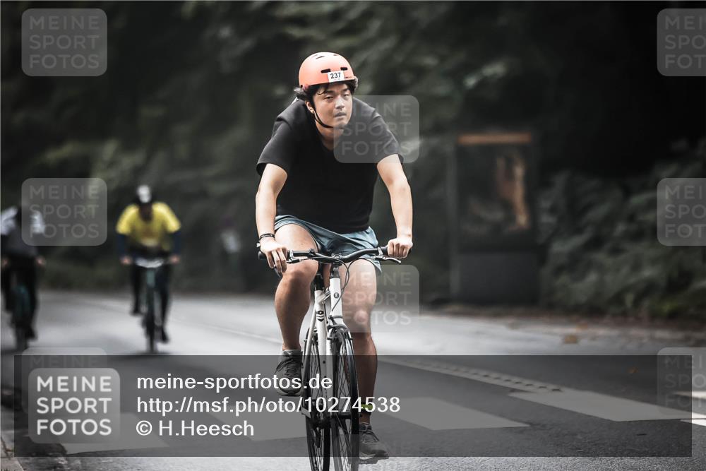 13.09.2026 - Stadtparktriathlon H.Heesch http://msf.ph/oto/10274538 13.09.2026 10:29:53 Radfahren 223, 237, 298, 353, 410, 462 meine-sportfotos.de