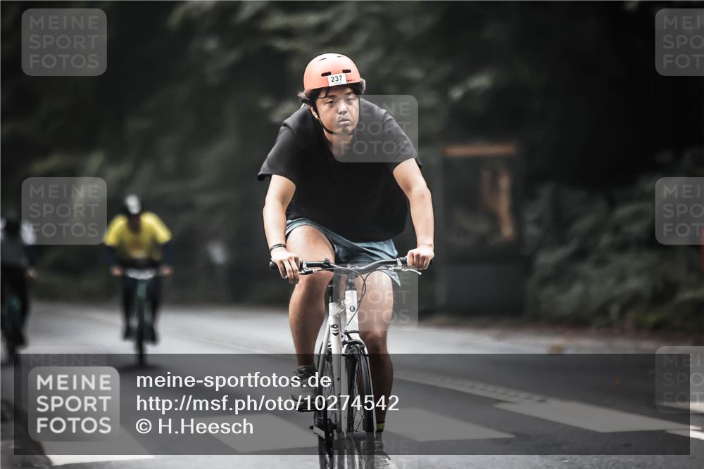 13.09.2026 - Stadtparktriathlon H.Heesch http://msf.ph/oto/10274542 13.09.2026 10:29:54 Radfahren 223, 237, 298, 353, 410, 462 meine-sportfotos.de