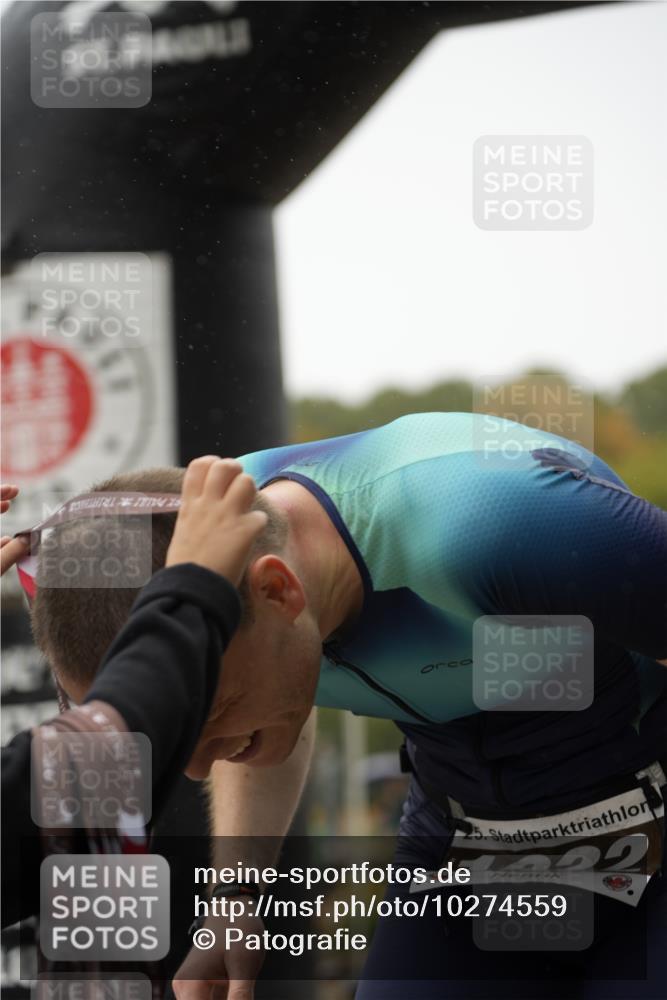 13.09.2026 - Stadtparktriathlon Patografie http://msf.ph/oto/10274559 13.09.2026 13:01:46 Ziel 1022 meine-sportfotos.de