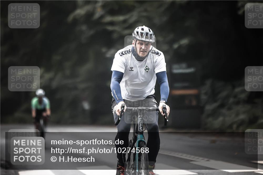 13.09.2026 - Stadtparktriathlon H.Heesch http://msf.ph/oto/10274568 13.09.2026 10:29:58 Radfahren 223, 237, 298, 410, 449 meine-sportfotos.de