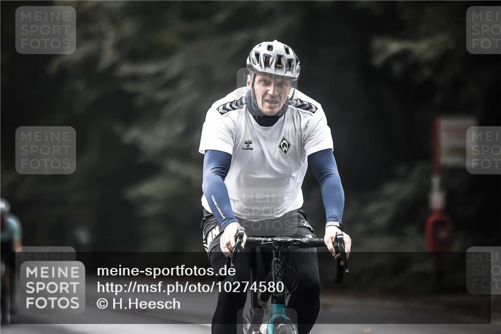 13.09.2026 - Stadtparktriathlon H.Heesch http://msf.ph/oto/10274580 13.09.2026 10:29:58 Radfahren 223, 237, 298, 410, 449 meine-sportfotos.de