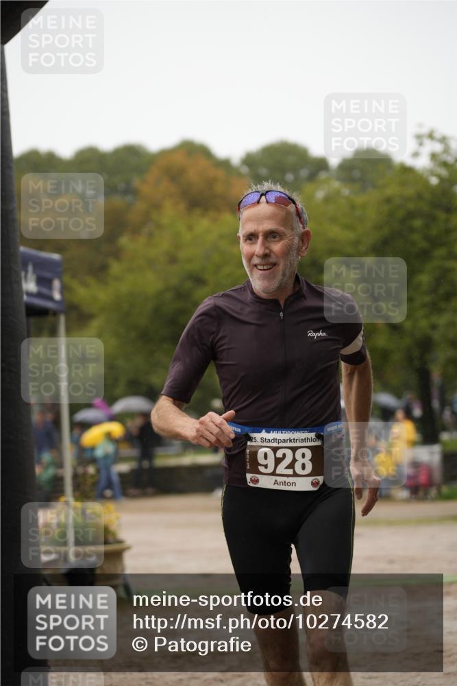 13.09.2026 - Stadtparktriathlon Patografie http://msf.ph/oto/10274582 13.09.2026 13:01:58 Ziel 928, 983 meine-sportfotos.de