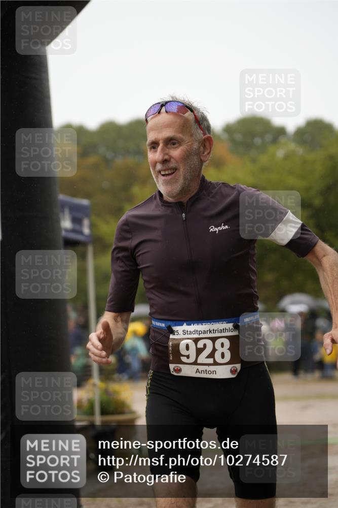 13.09.2026 - Stadtparktriathlon Patografie http://msf.ph/oto/10274587 13.09.2026 13:01:58 Ziel 928, 983 meine-sportfotos.de