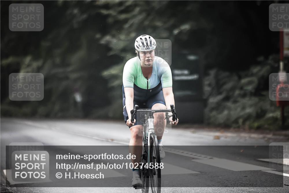 13.09.2026 - Stadtparktriathlon H.Heesch http://msf.ph/oto/10274588 13.09.2026 10:30:01 Radfahren 223, 298, 449 meine-sportfotos.de