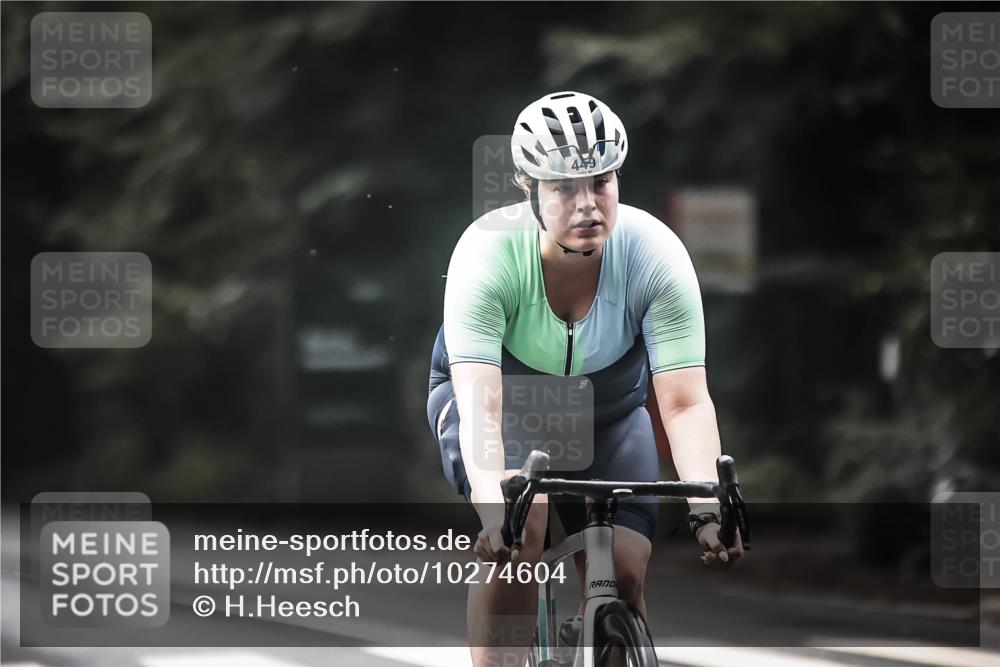 13.09.2026 - Stadtparktriathlon H.Heesch http://msf.ph/oto/10274604 13.09.2026 10:30:01 Radfahren 223, 298, 449 meine-sportfotos.de