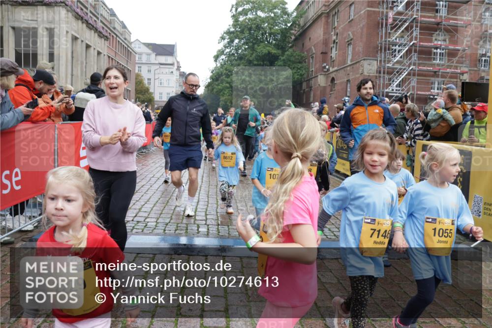 13.09.2026 - Kiel Lauf Yannick Fuchs http://msf.ph/oto/10274613 13.09.2026 08:37:01 Ziel 581, 873, 910, 2552, 2581, 3495, 3815, 5096, 5275, 6145, 6259, 6440, 6817, 6936, 7784, 7838, 8070, 8211, 8243, 8471, 8650, 8653, 8662, 9028, 9233, 9762, 11206, 11563, 11800, 12087, 12317, 516, 874, 1031, 1128, 1407, 1470, 1727, 1808, 2464, 2581, 3088, 3098, 3246, 3532, 3651, 3809, 3868, 3887, 4697, 5658, 5667, 6145, 6308, 6357, 6452, 6469, 6470, 6474, 6475, 6479, 6813, 6983, 7059, 7136, 7153, 7633, 8662, 8771, 8995, 9251, 9591, 9958, 1055, 2229, 4018, 4705, 5617, 7146, 7176 meine-sportfotos.de