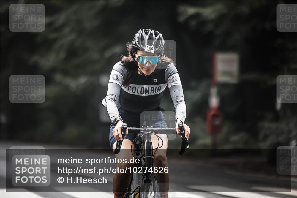 13.09.2026 - Stadtparktriathlon H.Heesch http://msf.ph/oto/10274626 13.09.2026 10:30:08 Radfahren 294, 386 meine-sportfotos.de