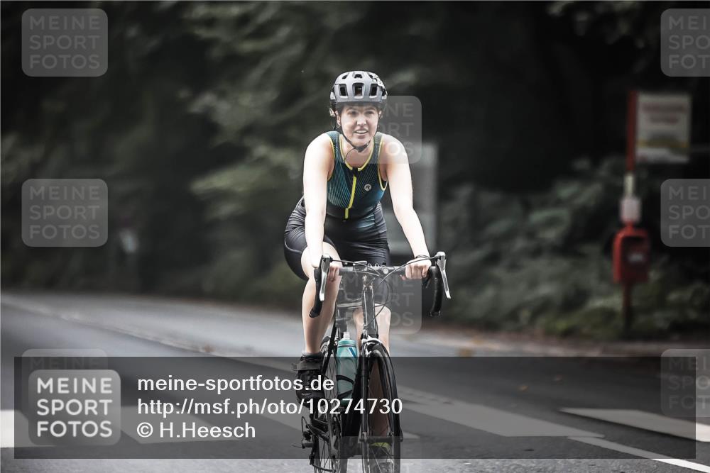 13.09.2026 - Stadtparktriathlon H.Heesch http://msf.ph/oto/10274730 13.09.2026 10:30:35 Radfahren 363, 413 meine-sportfotos.de