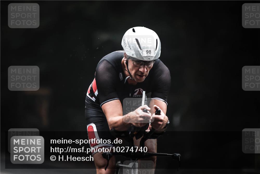 13.09.2026 - Stadtparktriathlon H.Heesch http://msf.ph/oto/10274740 13.09.2026 09:04:14 Radfahren 62, 98, 103 meine-sportfotos.de