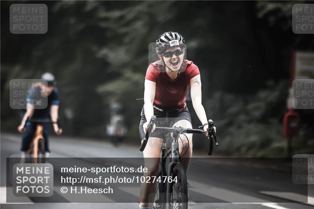 13.09.2026 - Stadtparktriathlon H.Heesch http://msf.ph/oto/10274764 13.09.2026 10:30:44 Radfahren 324, 461 meine-sportfotos.de