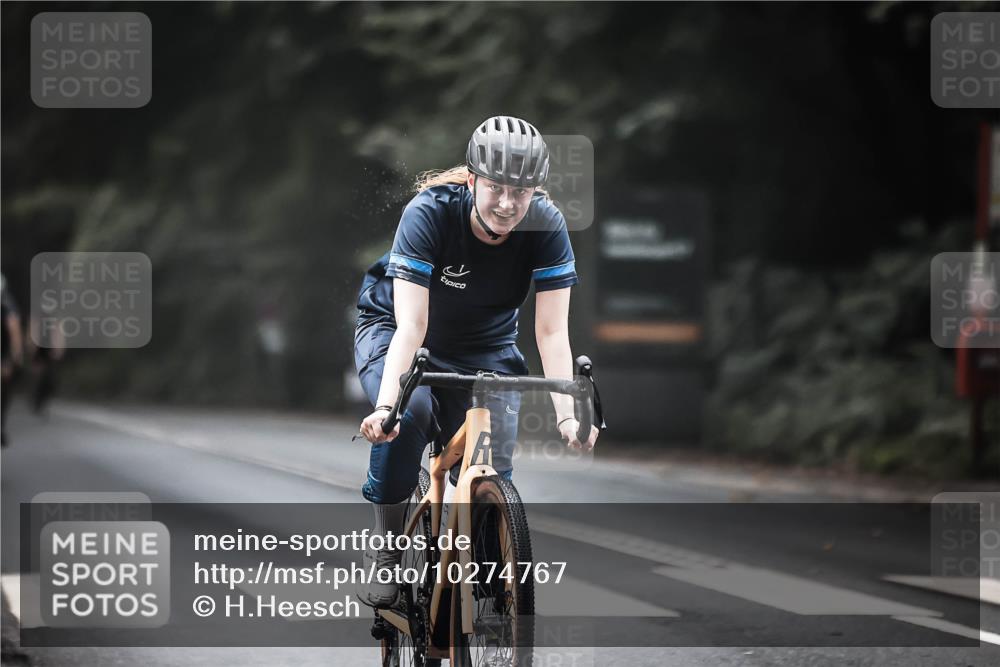 13.09.2026 - Stadtparktriathlon H.Heesch http://msf.ph/oto/10274767 13.09.2026 10:30:46 Radfahren 324, 331, 461 meine-sportfotos.de